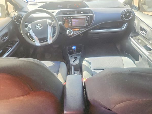 2015 TOYOTA PRIUS