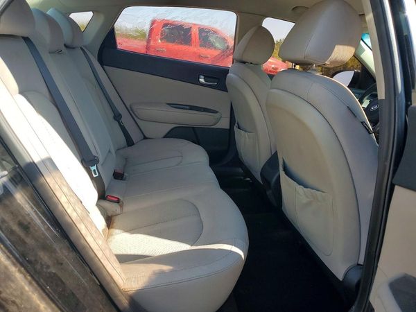 2016 KIA OPTIMA GL