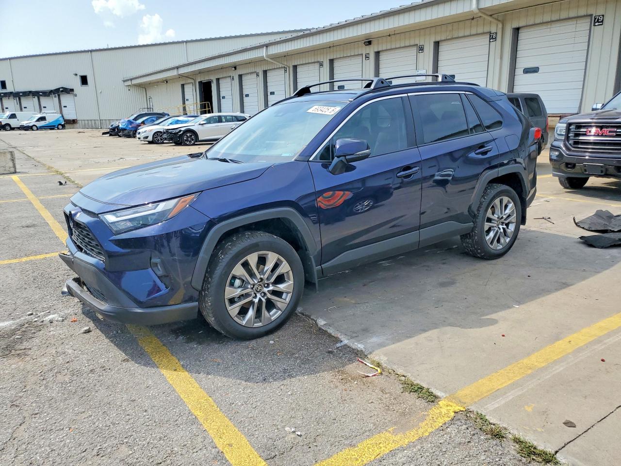2025 TOYOTA RAV4 — Front 3/4