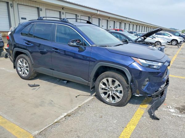 2025 TOYOTA RAV4 — Passenger 3/4