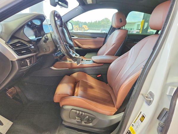 2016 BMW X6 — DENT