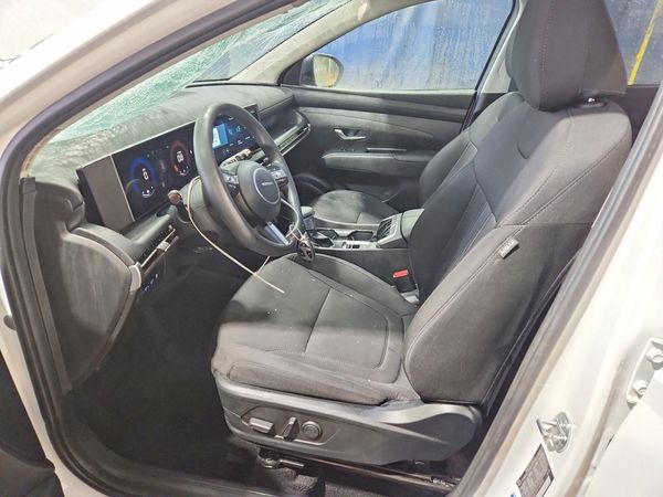 2026 HYUNDAI TUCSON SEL, SEL Plus — DENT
