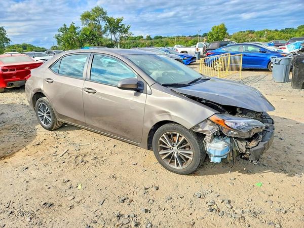 2017 TOYOTA COROLLA — Passenger 3/4