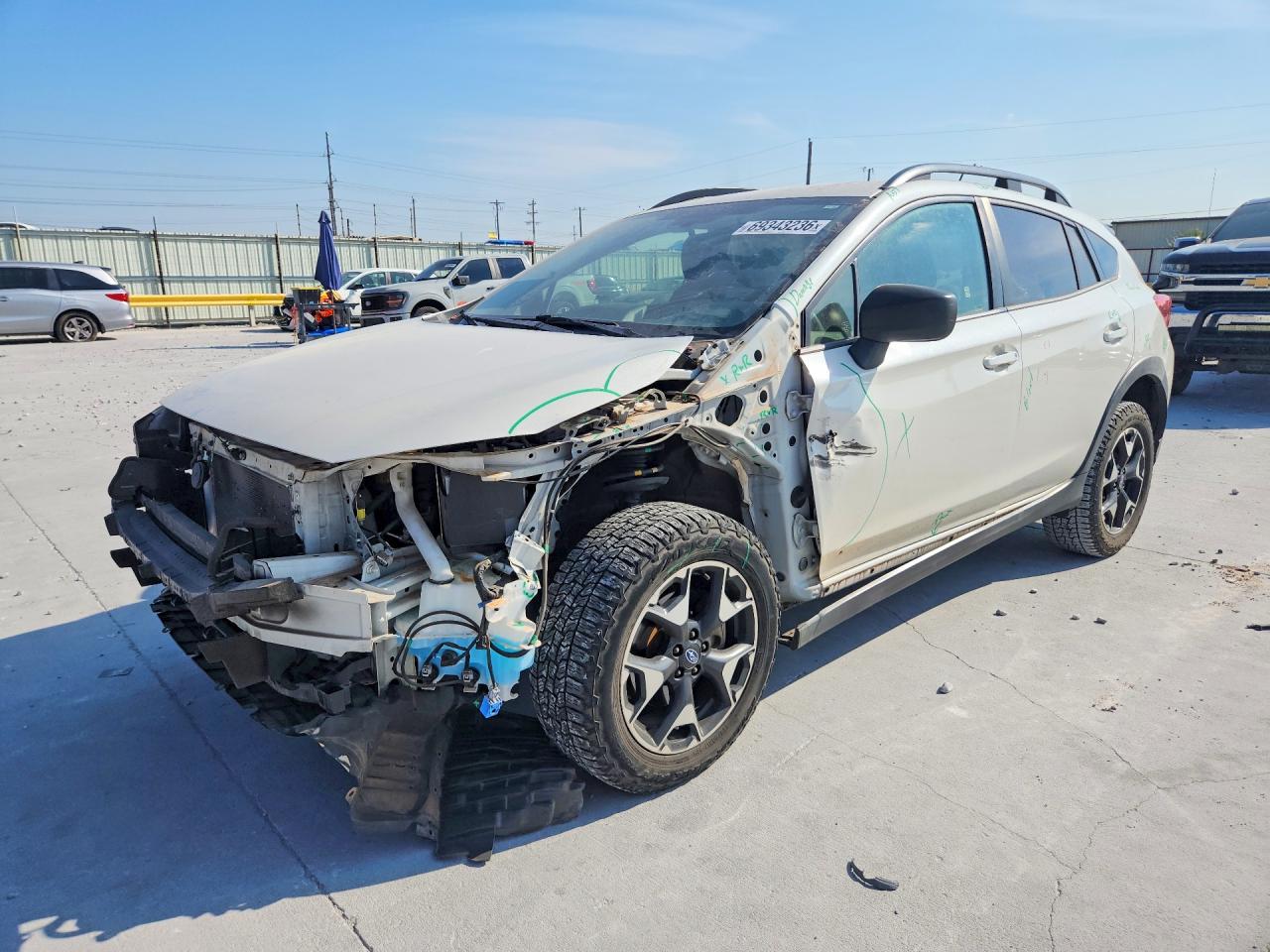 2019 SUBARU CROSSTREK Base+ES — Front 3/4
