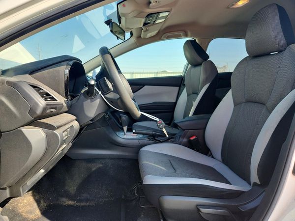2019 SUBARU CROSSTREK Base+ES — DENT