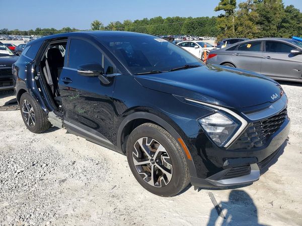 2023 KIA SPORTAGE — Passenger 3/4