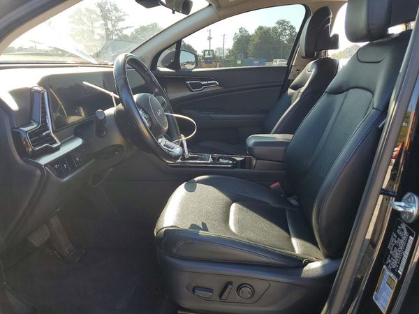 2023 KIA SPORTAGE — DENT