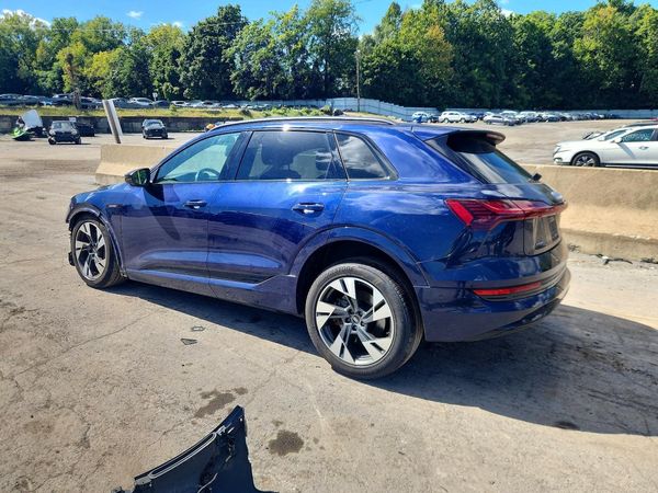 2022 AUDI E-TRON — DSRA