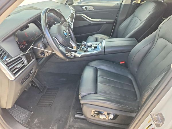 2019 BMW X7 — DENT