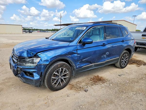 2018 VOLKSWAGEN TIGUAN — Front 3/4