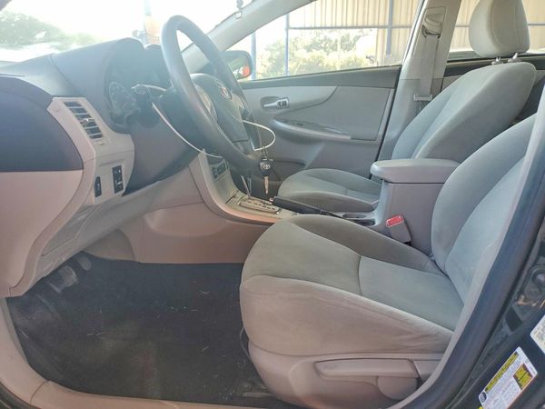 2013 TOYOTA COROLLA — DENT