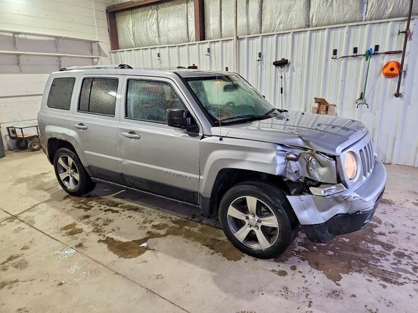 2017 JEEP PATRIOT — Passenger 3/4