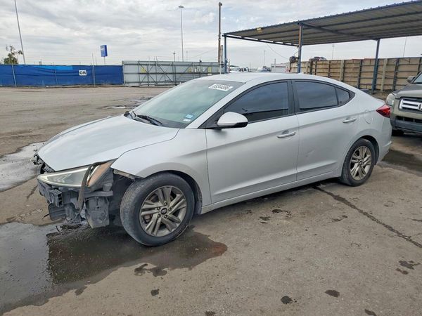 2020 HYUNDAI ELANTRA — Front 3/4