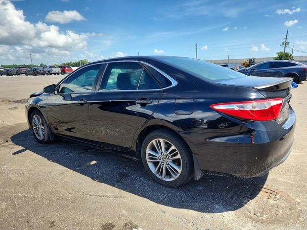 2015 TOYOTA CAMRY
