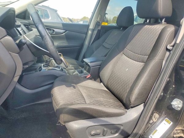 2019 NISSAN ROGUE — DENT
