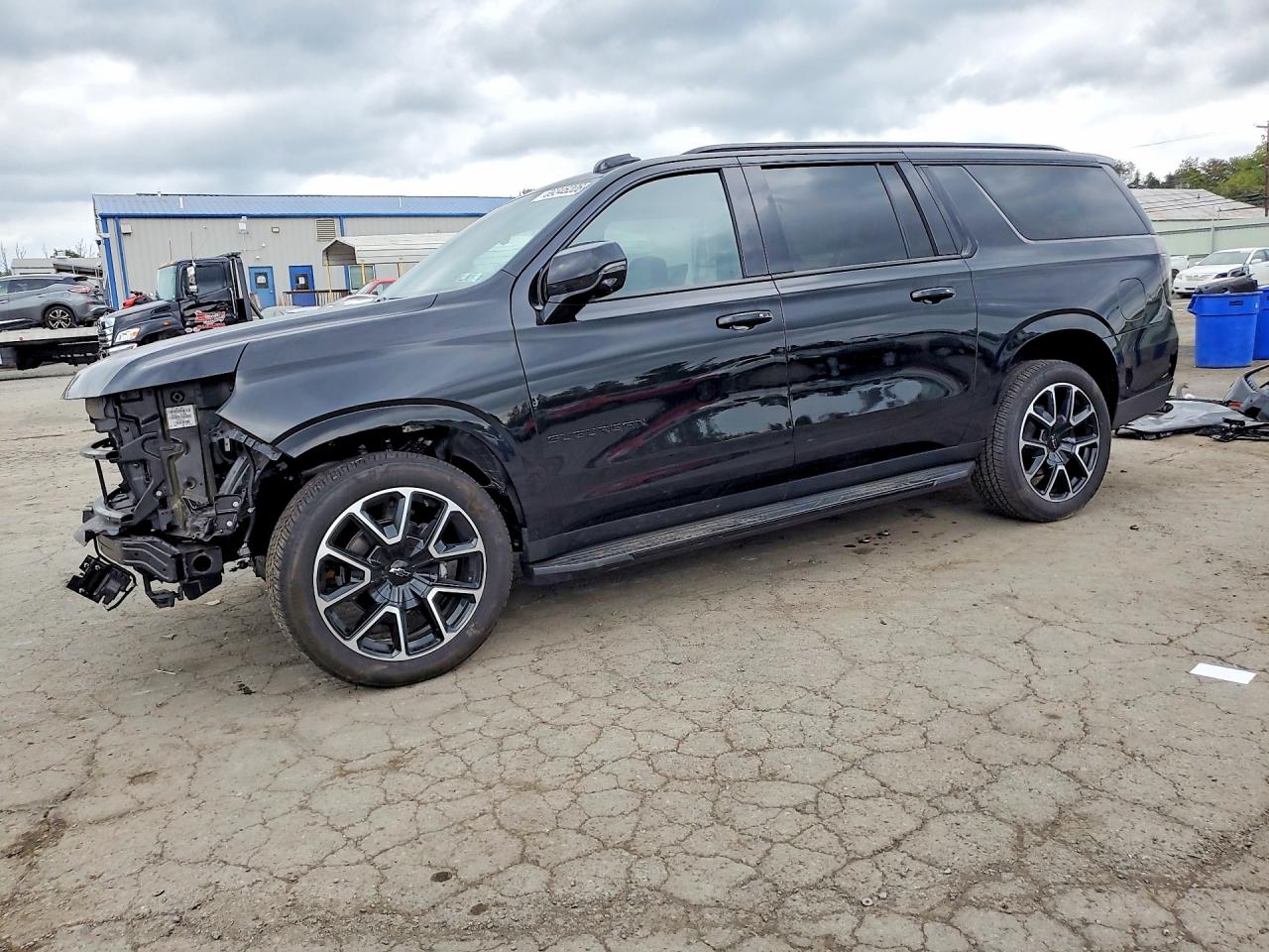 Chevrolet SUBURBAN
