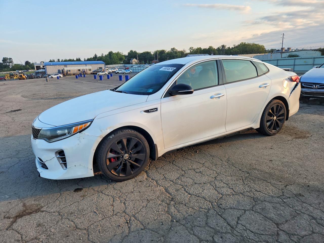 2017 KIA OPTIMA — Front 3/4