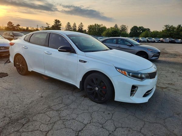 2017 KIA OPTIMA — Passenger 3/4