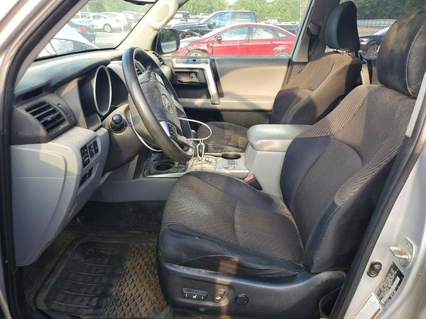2012 TOYOTA 4RUNNER — DENT
