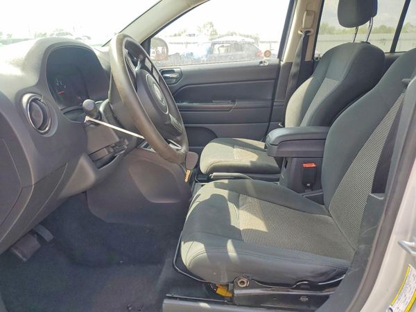 2012 JEEP COMPASS Sport — DENT