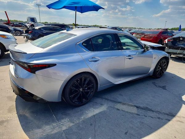 2021 LEXUS IS — PSRA