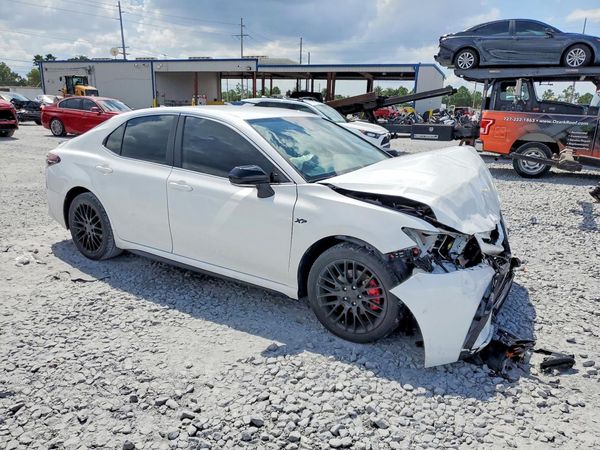 2023 TOYOTA CAMRY SE — Passenger 3/4