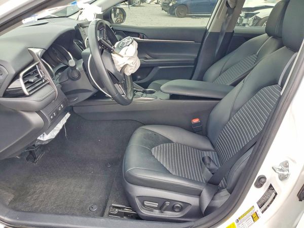 2023 TOYOTA CAMRY SE — DENT
