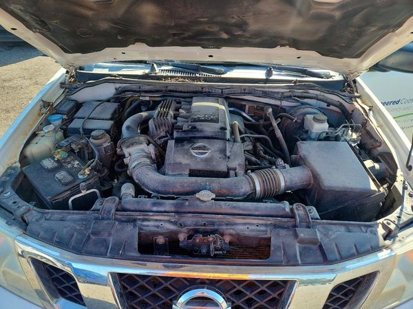 2019 NISSAN FRONTIER — Engine bay