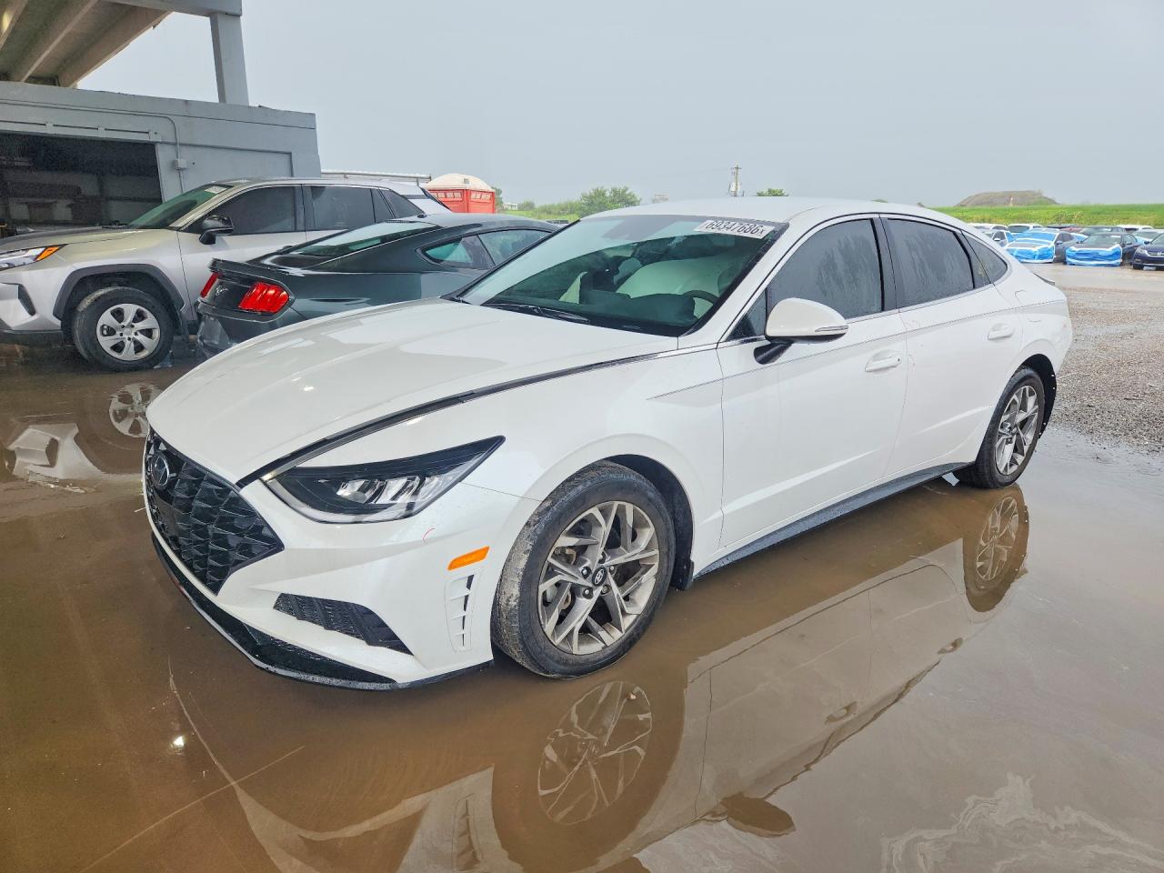 2021 HYUNDAI SONATA SEL — Front 3/4