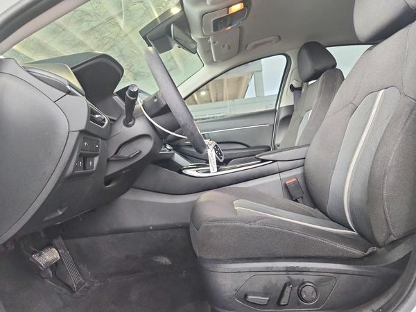 2021 HYUNDAI SONATA SEL — DENT