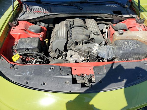 2020 DODGE CHARGER Scat Pack — Engine bay