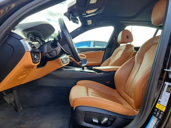 2018 BMW 540 xDrive — DENT