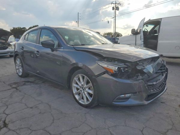 2017 MAZDA 3 — Passenger 3/4