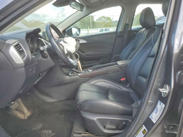 2017 MAZDA 3 — DENT
