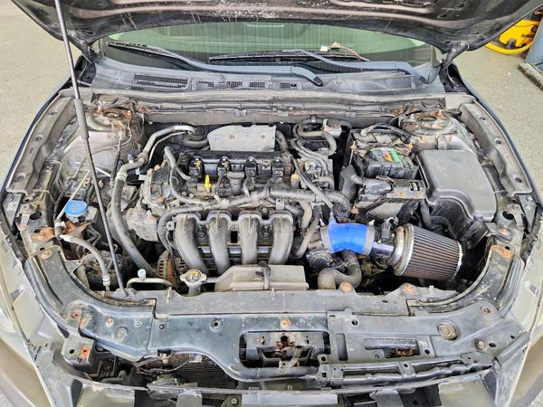 2014 MAZDA 3 — Engine bay