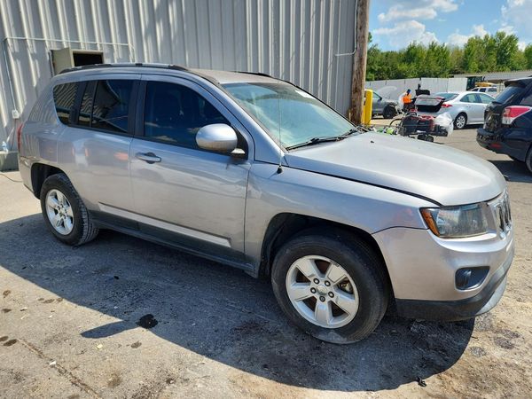 2017 JEEP COMPASS LATITUDE FWD