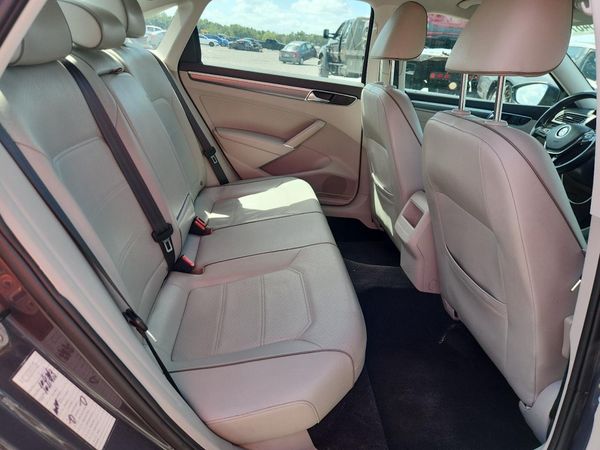 2018 VOLKSWAGEN PASSAT S, R-Line — PSRS