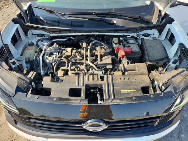 2025 NISSAN KICKS — Engine bay
