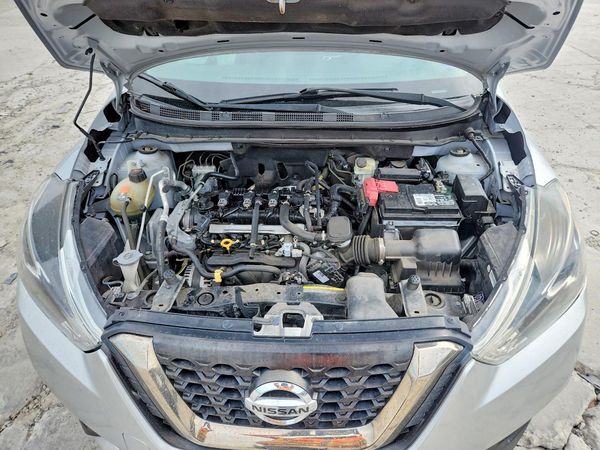 2018 NISSAN KICKS — Engine bay