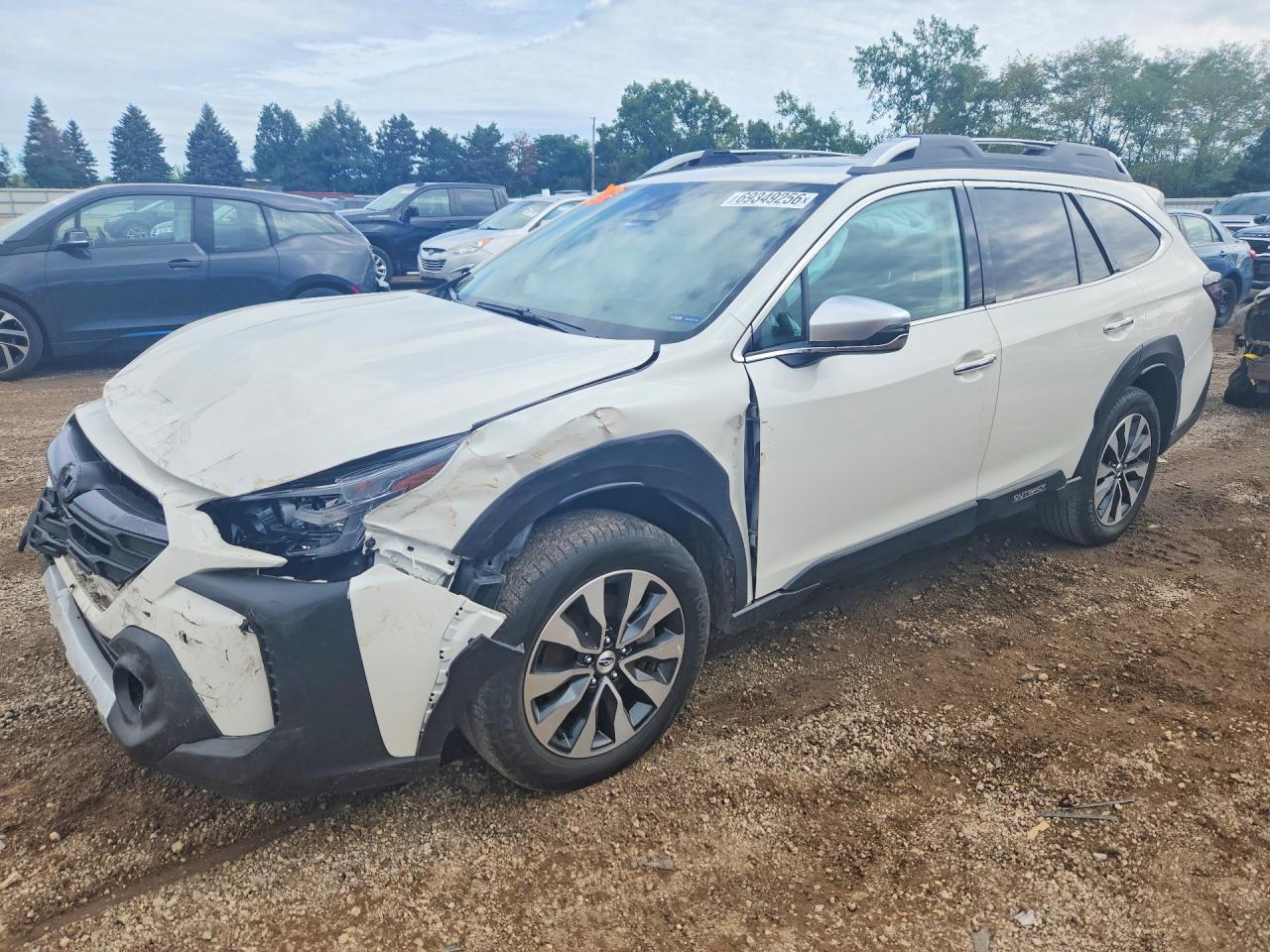 2024 SUBARU OUTBACK — Front 3/4