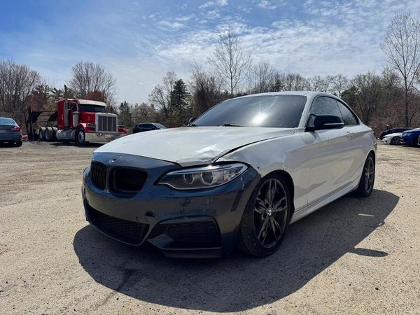 2016 BMW M235XI