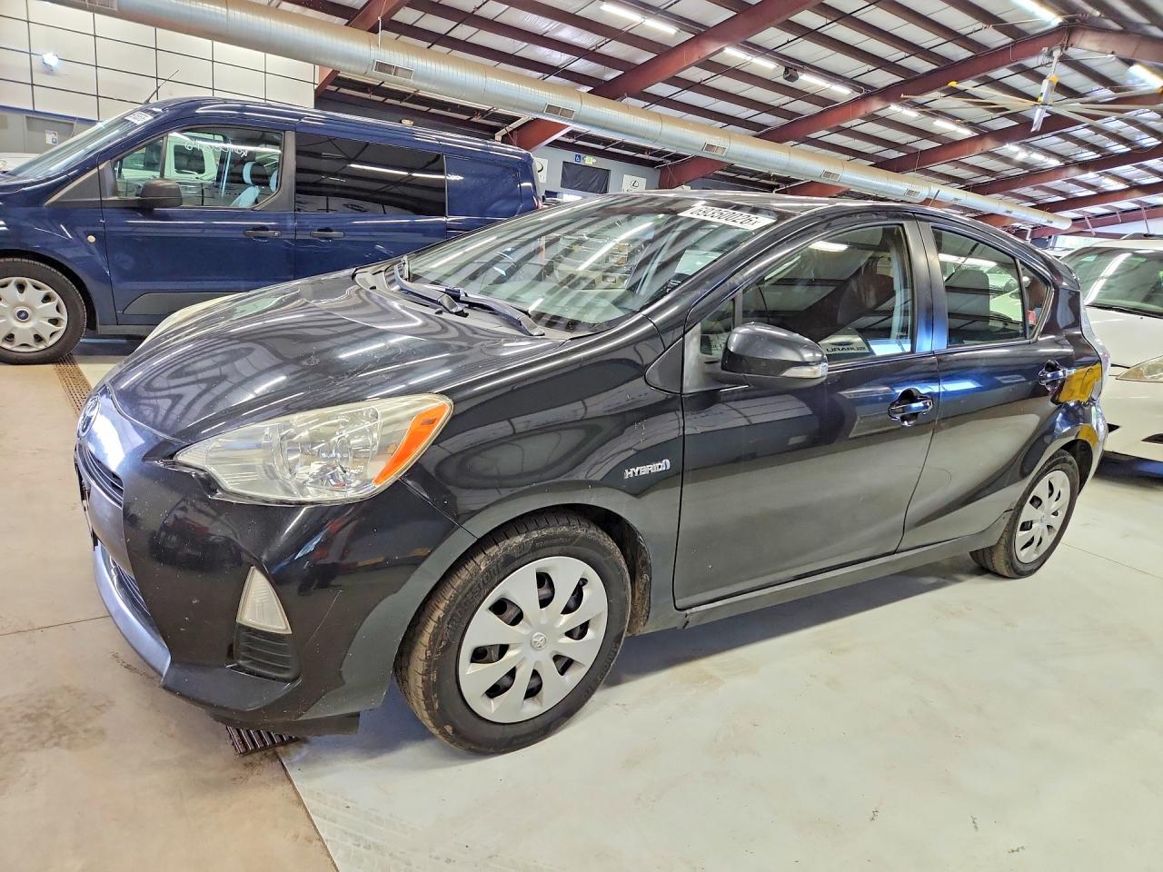 2012 TOYOTA PRIUS — Front 3/4