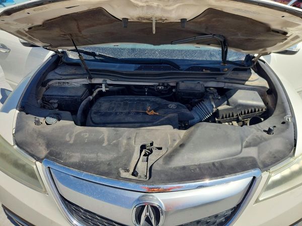 2014 ACURA MDX Tech — Engine bay