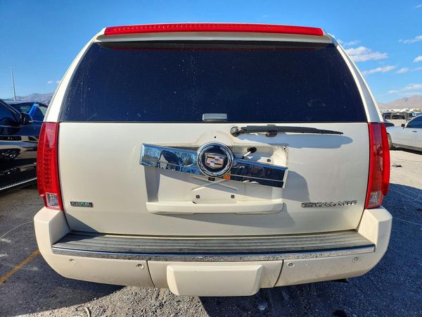 2012 CADILLAC ESCALADE Luxury