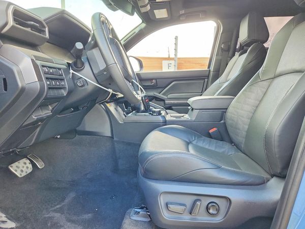 2025 TOYOTA 4RUNNER — DENT