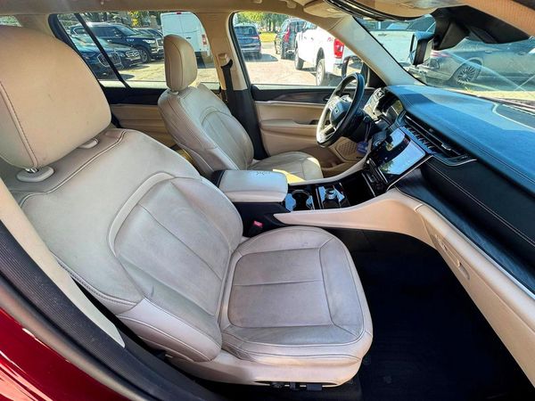 2022 JEEP GRAND CHEROKEE Limited