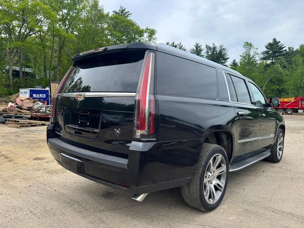 2016 CADILLAC ESCALADE