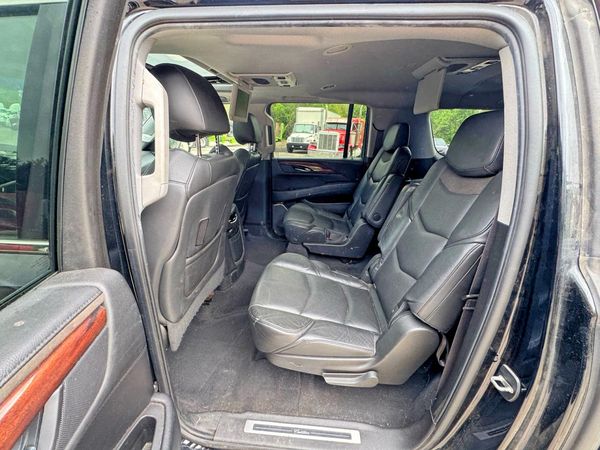 2016 CADILLAC ESCALADE