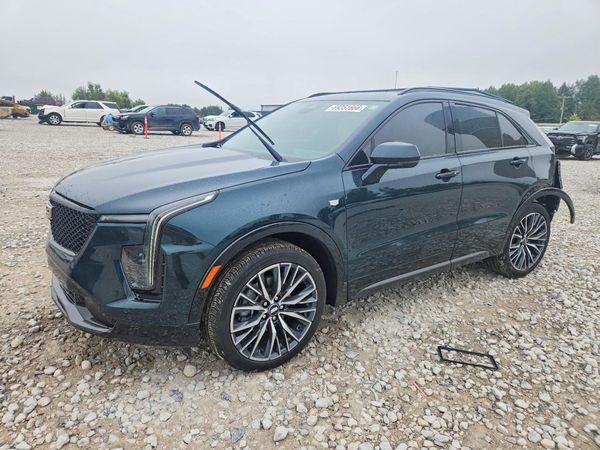 2024 CADILLAC XT4 — Front 3/4