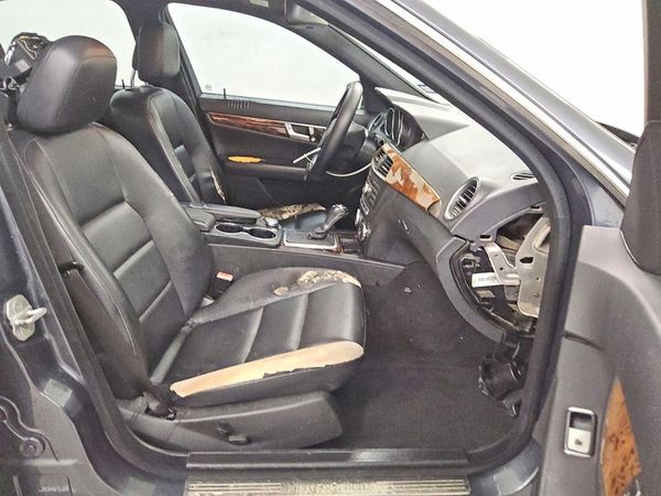 2013 MERCEDES-BENZ C C250 — PSFS